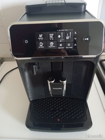 Machine à café philips 2200 lattego neuve