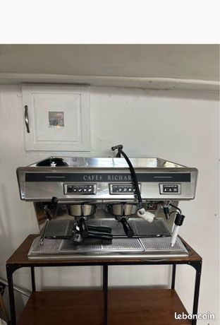 Machine à café professionnelle 2 groupes Cafés Richard