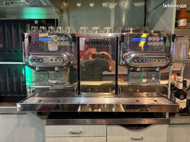Machine à café professionnelle Nespresso
