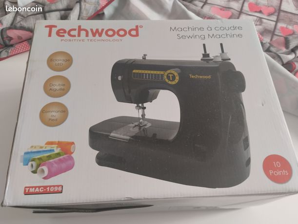 Machine à coudre NEUVE