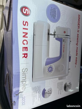 Machine à coudre singer simple3232