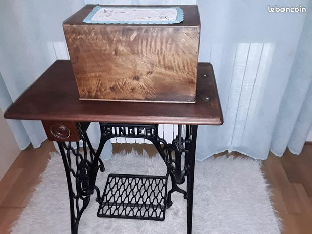 Machine à coudre singer