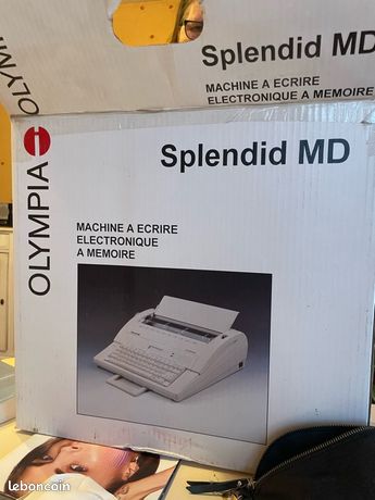 Machine à écrire électronique