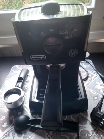 Machine a expresso delongui