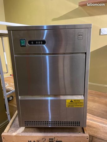 Machine à glaçon MÉTRO