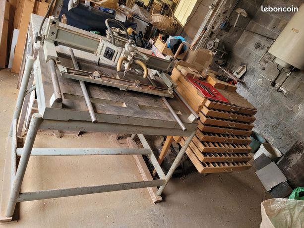 Machine à graver la pierre