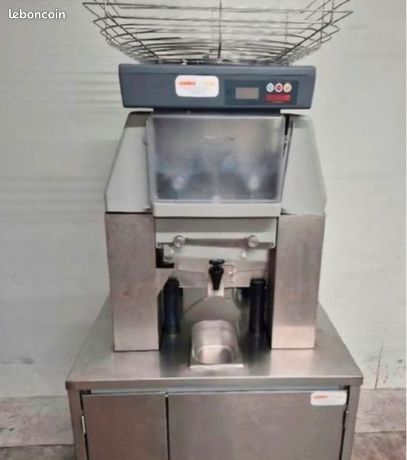Machine à jus dorange professionnel