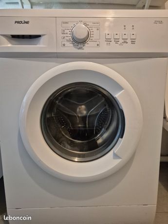 Machine à laver 6kg 
L x H x P : 59,5 x 85 x 46,5 cm
A récupérer sur place le 6.10