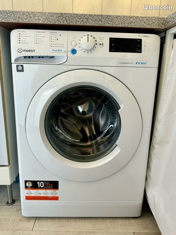 Machine à laver à hublot INDESIT