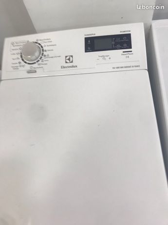 Machine à laver comme neuf whirpool excellent état livraison et installation assurée