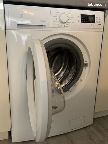 Machine à laver électrolux