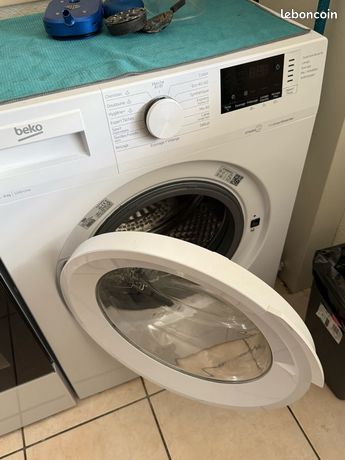 Machine à laver et cuisinière vitrocéramique