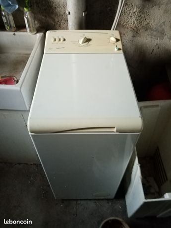 Machine à laver lave vaisselle réfrigérateur aspirateur vélo table mobilier chaise banc