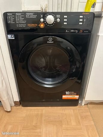 Machine à laver séchante Indesit
