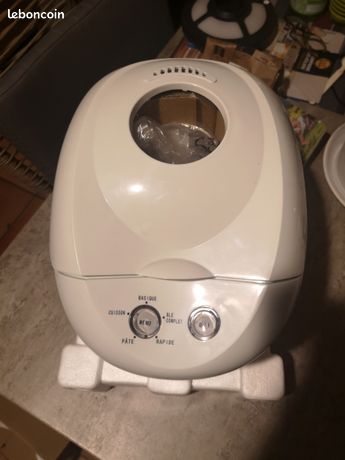 Machine à pain neuf