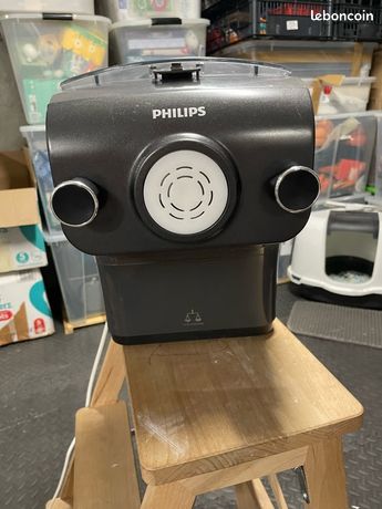 Machine à pâtes automatique Philips HR2382 avec ses accessoires