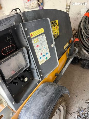 Machine à projeter Façades enduit R28