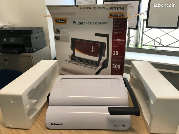 Machine à relier - perforelieur