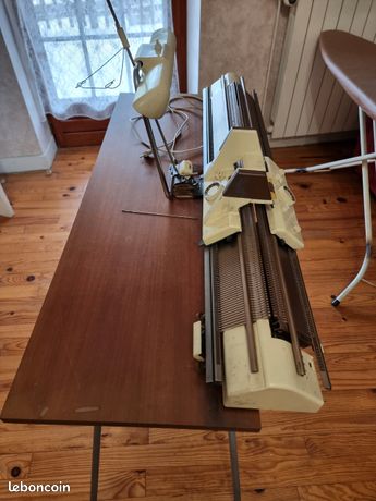 Machine a tricoter
