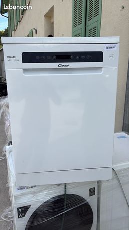 Machine à vaisselle