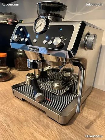 Machine café à expresso DELONGHI La Specialista Prestigio EC9355.M