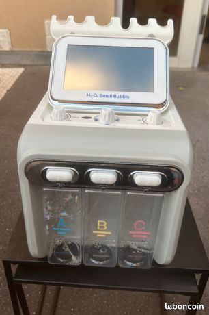 Machine hydrafacial