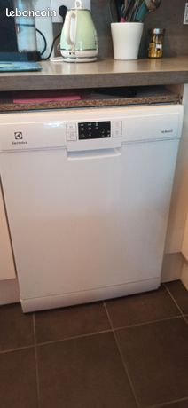 Machine lave vaisselle Electrolux