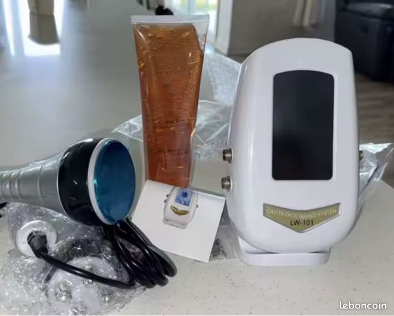 Machine lipocavitation et radiofrequence