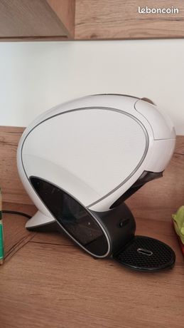 Machine Neo dolce gusto + capsules