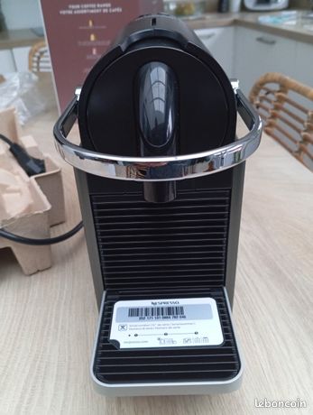 Machine Nespresso Pixie Titane NEUVE
