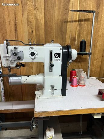 Machine triple entraînement Durkopp ADLER 269