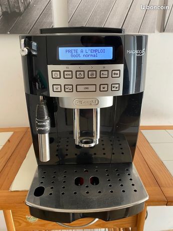 Machine à café grains delonghi magnifica S plus