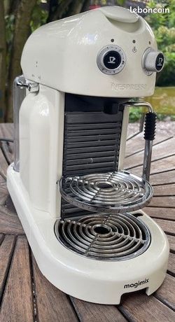 Machine à café MAGIMIX MAESTRIA et accessoires