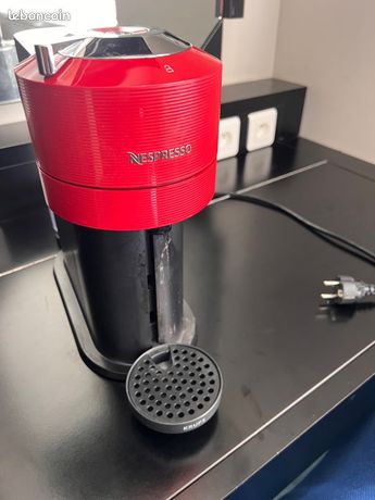 Machine à café nespresso Vertuo