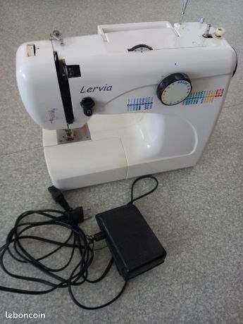 Machine à coudre HS prix