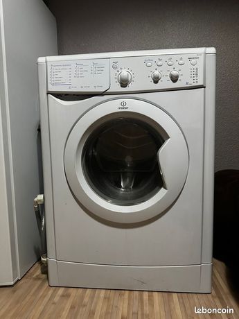 Machine à laver INDESIT