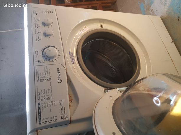 Machine à laver le linge