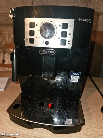 Machine café Delonghi