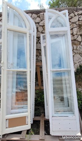 Magnifique fenêtres cintrées anciennes de 1850