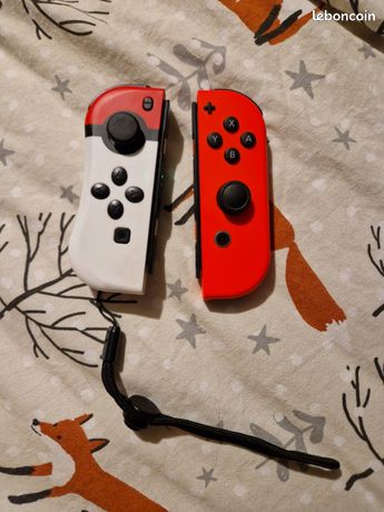 MAIN PROPRE TROYES 10 2 Manettes joycon 1 officielle Nintendo + 1 under control console switch switch oled lite et switch 2