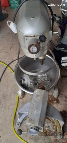 Malaxeur Hobart 380 volts