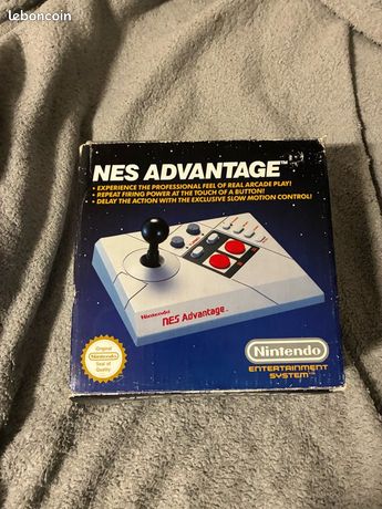 Manette Nintendo NES Advantage Stick Controller en boîte