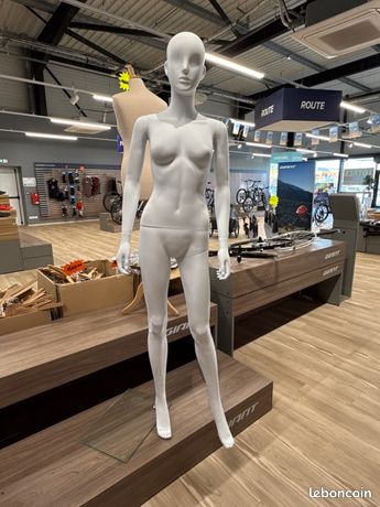 Mannequin femme