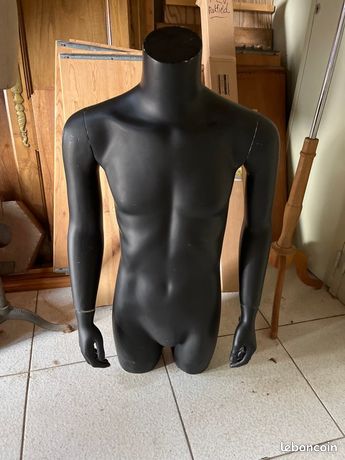 Mannequin homme noir