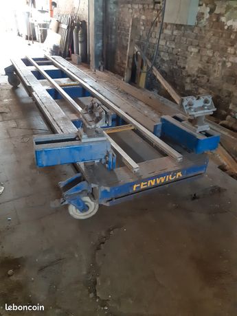 Marbre pour redresser les carrosserie Caroliner avec accessoires