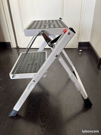 Marchepied pliant 2 marches Hailo