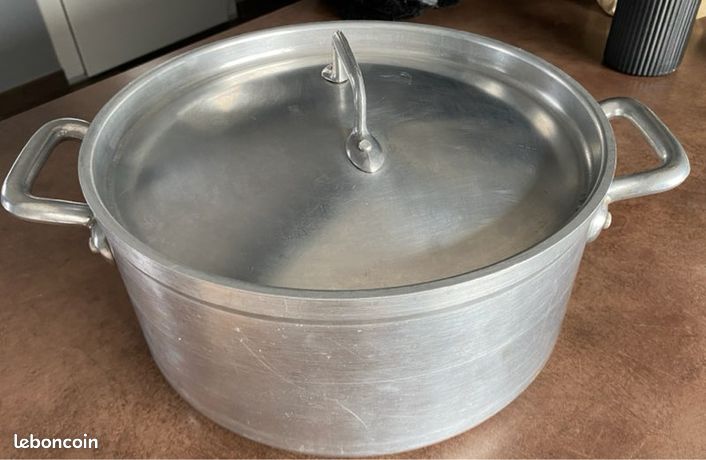 Marmite professionnelle de grande capacité avec couvercle