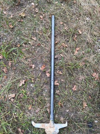 Marteau lève plaque