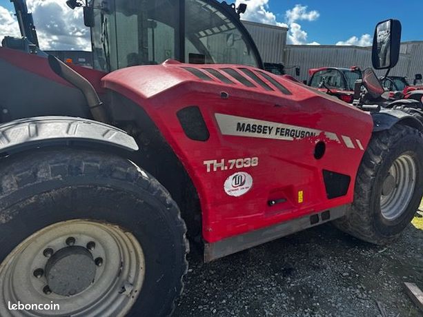 Massey Ferguson TH7038