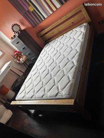 Matelas + Sommier lattes contour de lit bois massif facile à monter